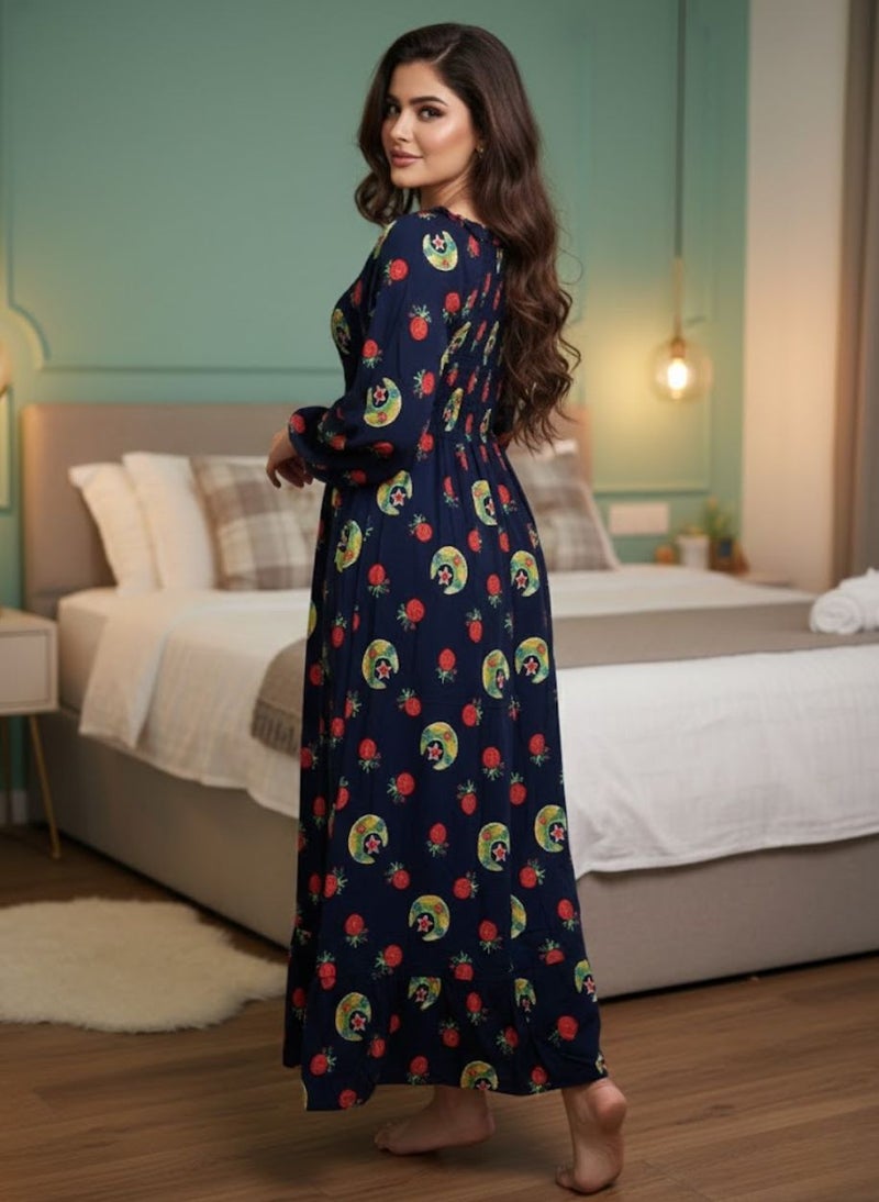 بريميم فستان جلابي نسائي طويل باللون الكحلي مزين بطبعة الفراولة والهلال - جلابي رمضان - بأكمام طويلة، وخصر مطاطي، وقماش كريب خفيف الوزن، يصل إلى الأرض - Image 5